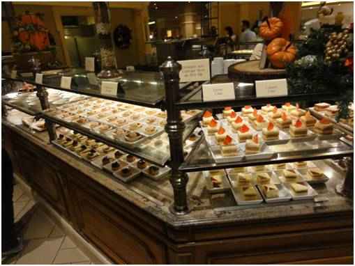 Exploring Regional Delicacies: Iconic Dishes in Three American States