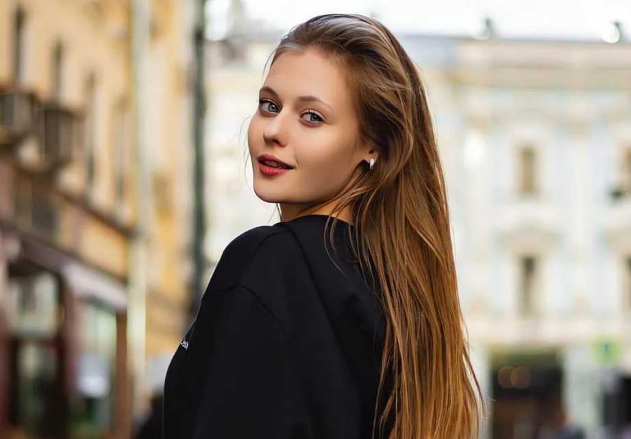 Zen Gardens: Amateur Model Finds Peace in Serenity 167