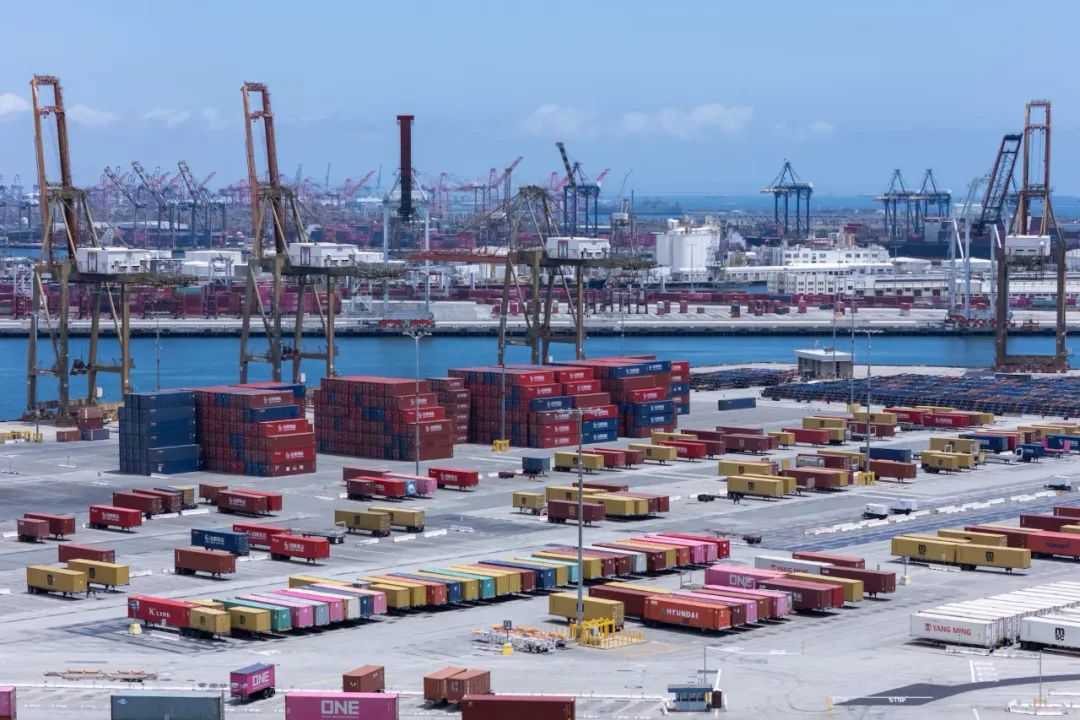 Trump Escalates Trade War: 25% Tariffs on Japan, South Korea and Others From August